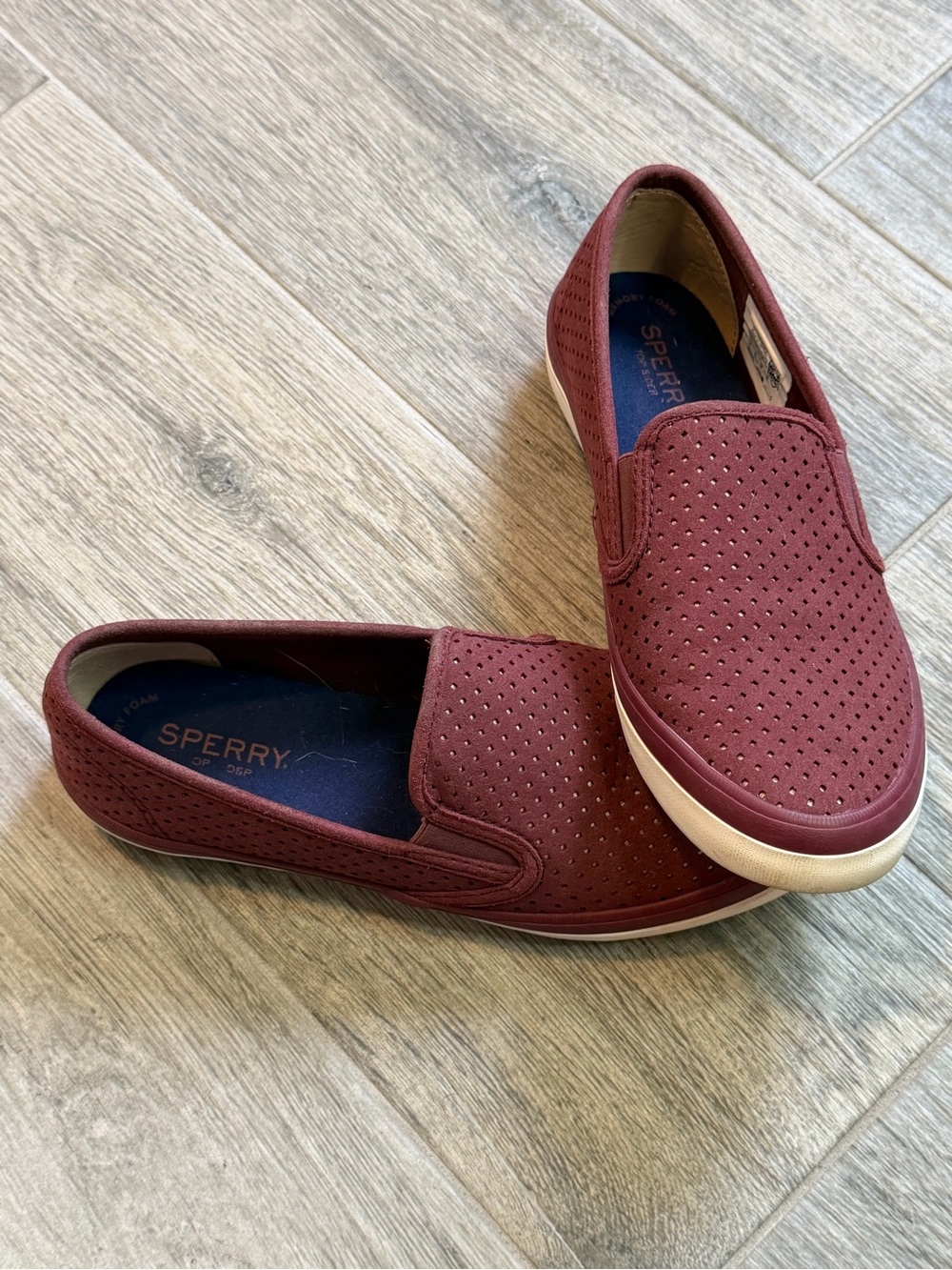 Sperry Seasick Red Perforated Leather Elastic Slip-On Loafer Shoes Women's US 8